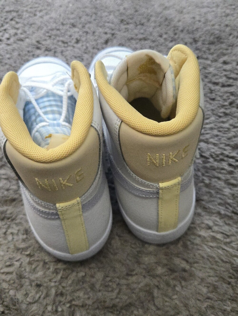 Nike Blazer Mid 77 Girls 7Y Easter Style Yellow Violet And Whit 1026 - Picture 7 of 8